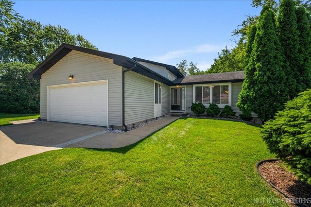 35W837 Crispin Dr, Elgin, IL 60123 - photo 2