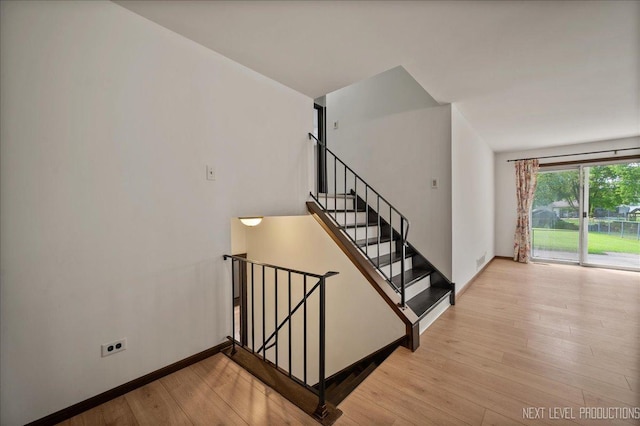 35W837 Crispin Dr, Elgin, IL 60123 - photo 4