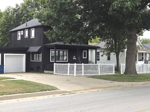 309 N Market St, Hoopeston, IL 60942 - photo 1
