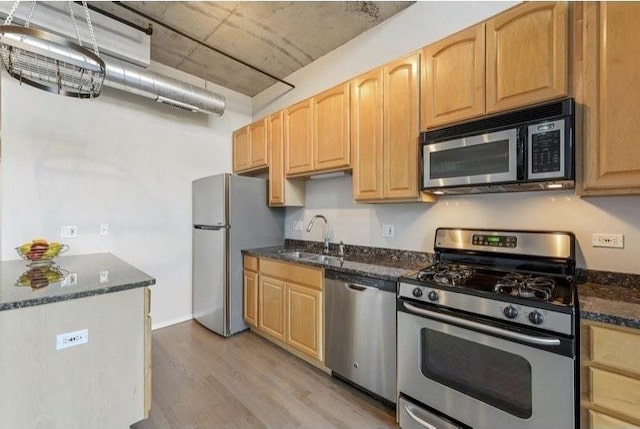 6 S Laflin St Unit 110S, Chicago, IL 60607 - photo 3