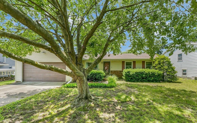 2207 Aspen Dr, Champaign, IL 61821 - photo 1