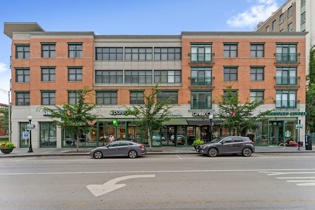 125 N Euclid Ave Unit 305, Oak Park, IL 60301 - photo 1