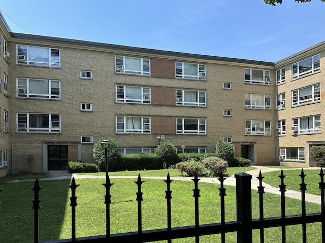 6108 N Damen Ave Unit 1E, Chicago, IL 60659 - photo 1