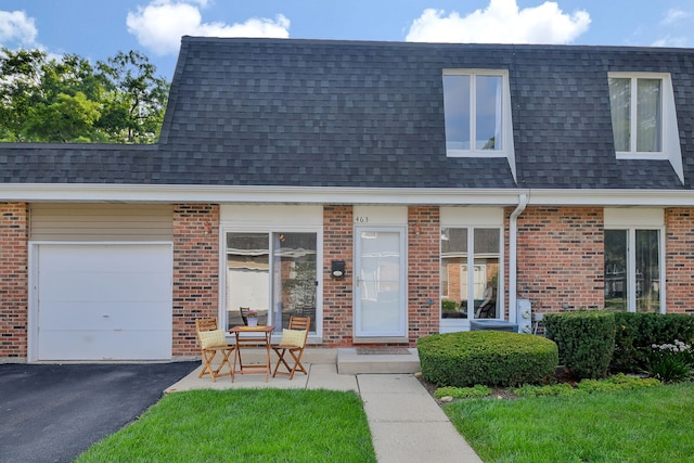463 Sunnybrook Ln, Wheaton, IL 60187 - photo 1