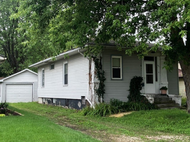 802 Mcarthur Rd, Lasalle, IL 61301 - photo 1