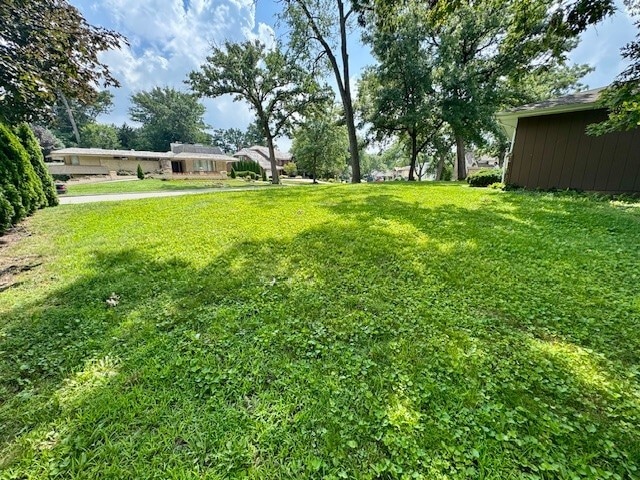 37 E Cambridge Dr, Oak Brook, IL 60523 - photo 4