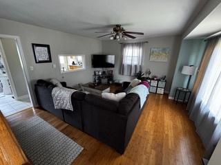 26585 W Maple St, Antioch, IL 60002 - photo 2
