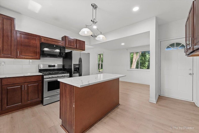 767 Dixon Ave, Elgin, IL 60120 - photo 22