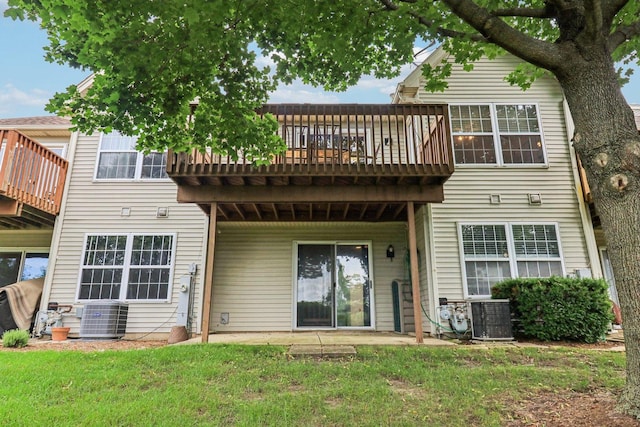 928 Viewpoint Dr, Lake In The Hills, IL 60156 - photo 19