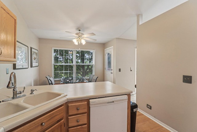 928 Viewpoint Dr, Lake In The Hills, IL 60156 - photo 7