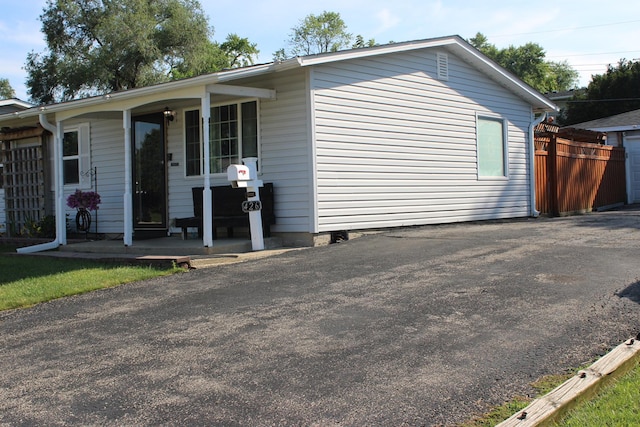 426 Holden Ave, Romeoville, IL 60446 - photo 17