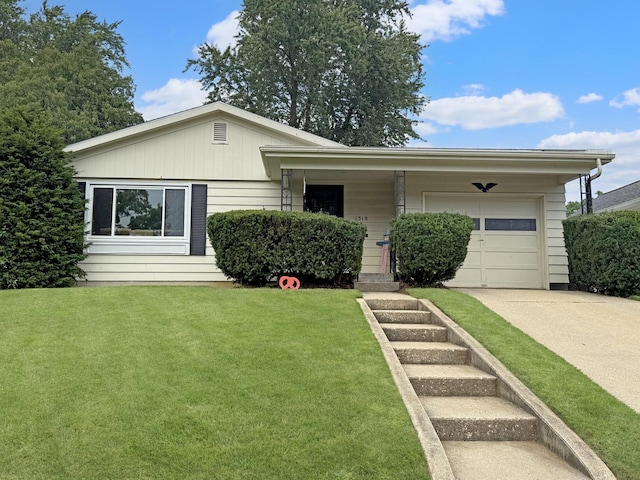 1318 W American St, Freeport, IL 61032 - photo 1