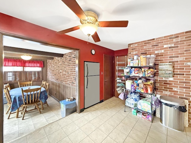 1318 W American St, Freeport, IL 61032 - photo 4