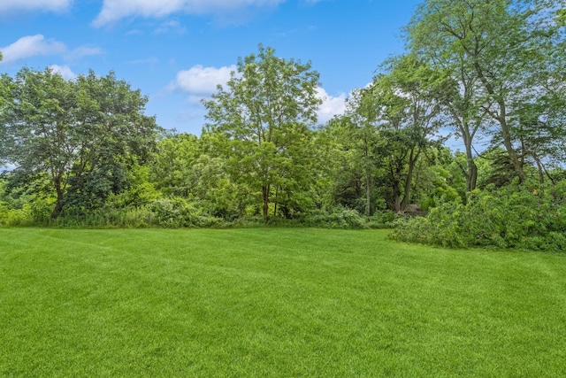 37231 N Ganster Rd, Beach Park, IL 60087 - photo 2