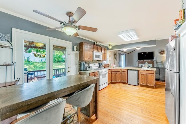 29 N Walnut Ct, Streamwood, IL 60107 - photo 4