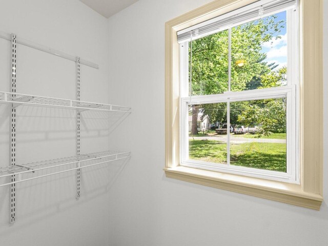 914 E Washington St, Monticello, IL 61856 - photo 17