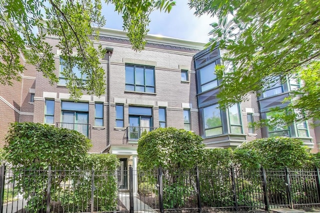 1219 N Sedgwick St, Chicago, IL 60610 - photo 1