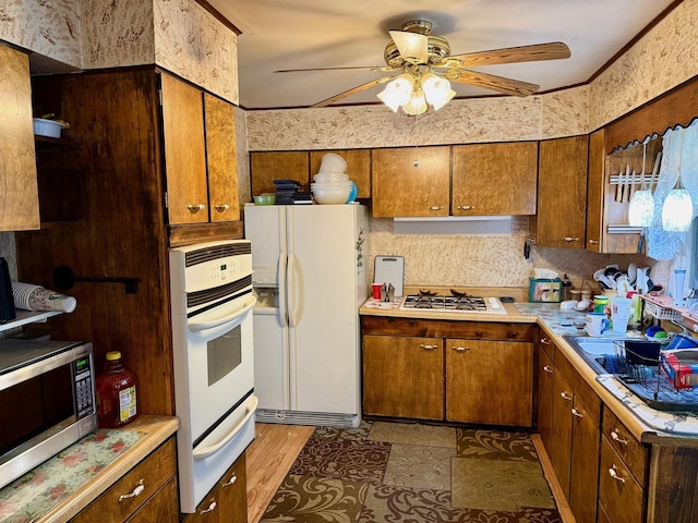746 N Edgelawn Dr, Aurora, IL 60506 - photo 5