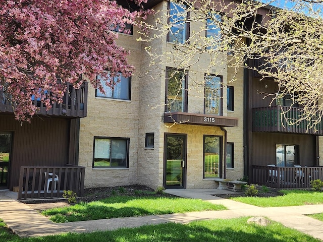 3115 Ingalls Ave Unit 3D, Joliet, IL 60435 - photo 1