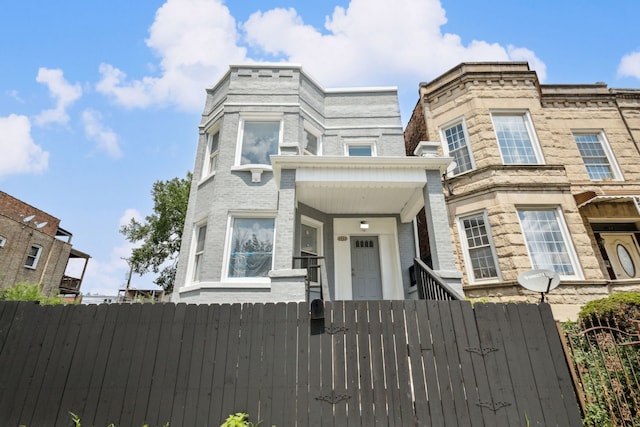 4322 W Jackson Blvd, Chicago, IL 60624 - photo 2