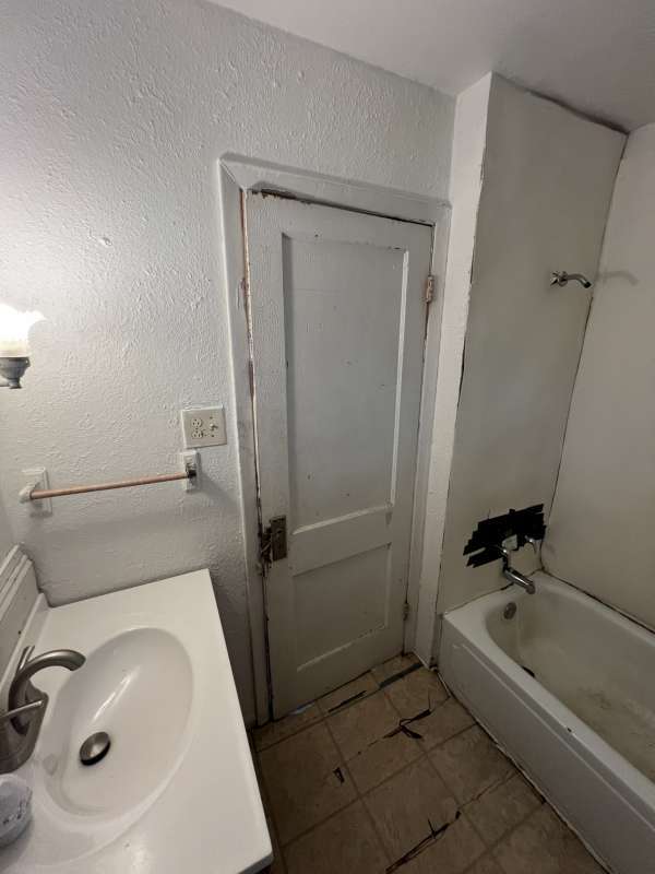 1701 W 75th Pl, Chicago, IL 60620 - photo 16