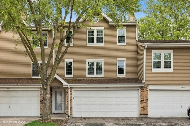 1422 Oakleaf Ln, Woodstock, IL 60098 - photo 1