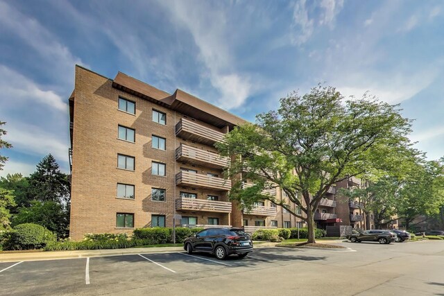 2020 Chestnut Ave Unit 410, Glenview, IL 60025 - photo 3