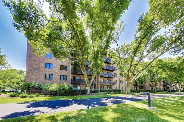 2020 Chestnut Ave Unit 410, Glenview, IL 60025 - photo 46