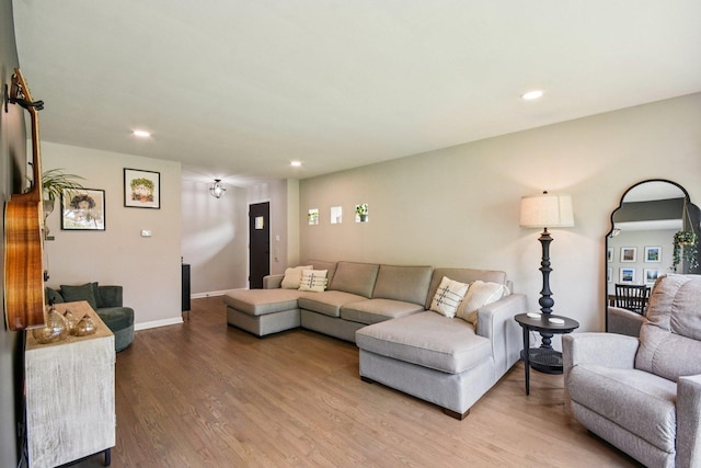 948 S Stratford Ave, Elmhurst, IL 60126 - photo 2