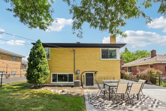 948 S Stratford Ave, Elmhurst, IL 60126 - photo 30
