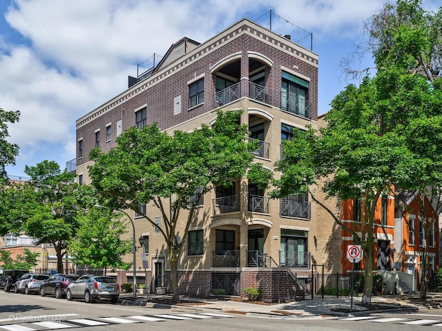 444 W Blackhawk Ave Unit 2, Chicago, IL 60610 - photo 2