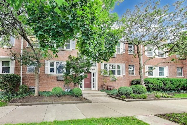 6555 N Damen Ave Unit 2, Chicago, IL 60645 - photo 1
