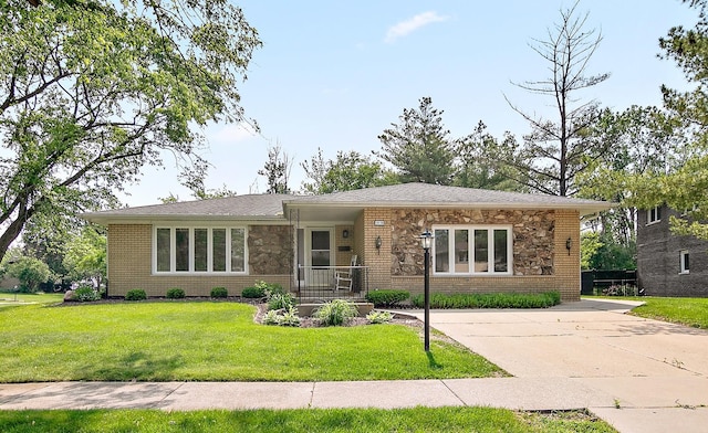 15156 Chestnut Ln, Oak Forest, IL 60452 - photo 1