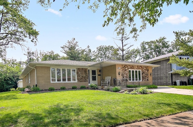 15156 Chestnut Ln, Oak Forest, IL 60452 - photo 2