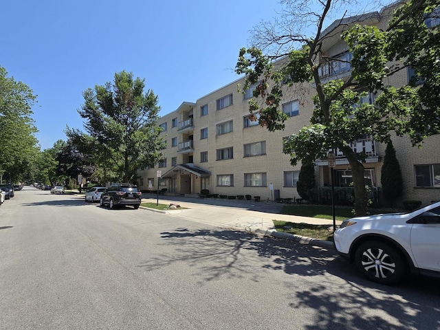 5251 Galitz St Unit 410, Skokie, IL 60077 - photo 2