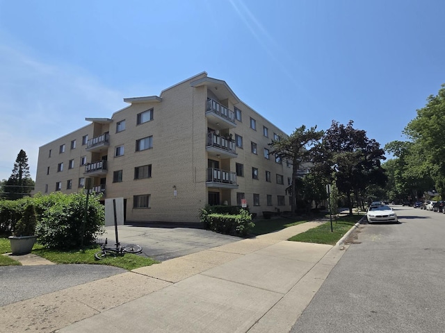 5251 Galitz St Unit 410, Skokie, IL 60077 - photo 4