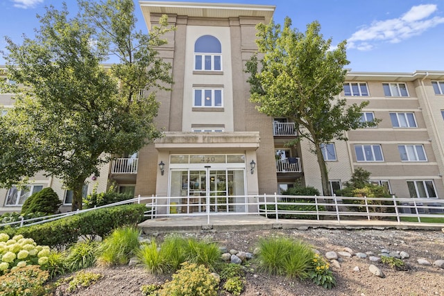 440 E Montrose Ave Unit 209, Wood Dale, IL 60191 - photo 3