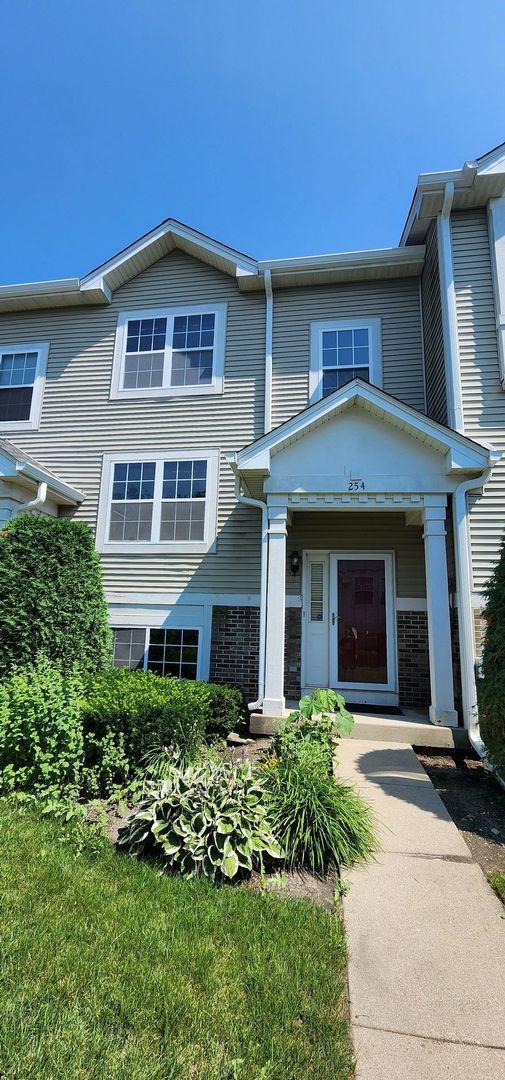 254 Holiday Ln Unit 254, Hainesville, IL 60073 - photo 1