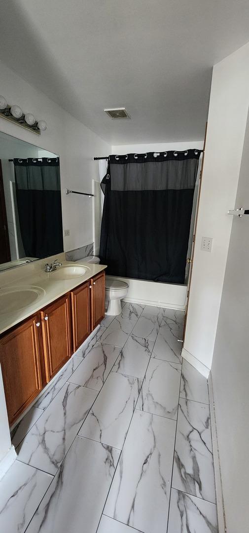 254 Holiday Ln Unit 254, Hainesville, IL 60073 - photo 10