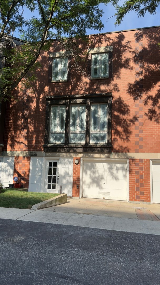 1407 S Plymouth Ct, Chicago, IL 60605 - photo 1