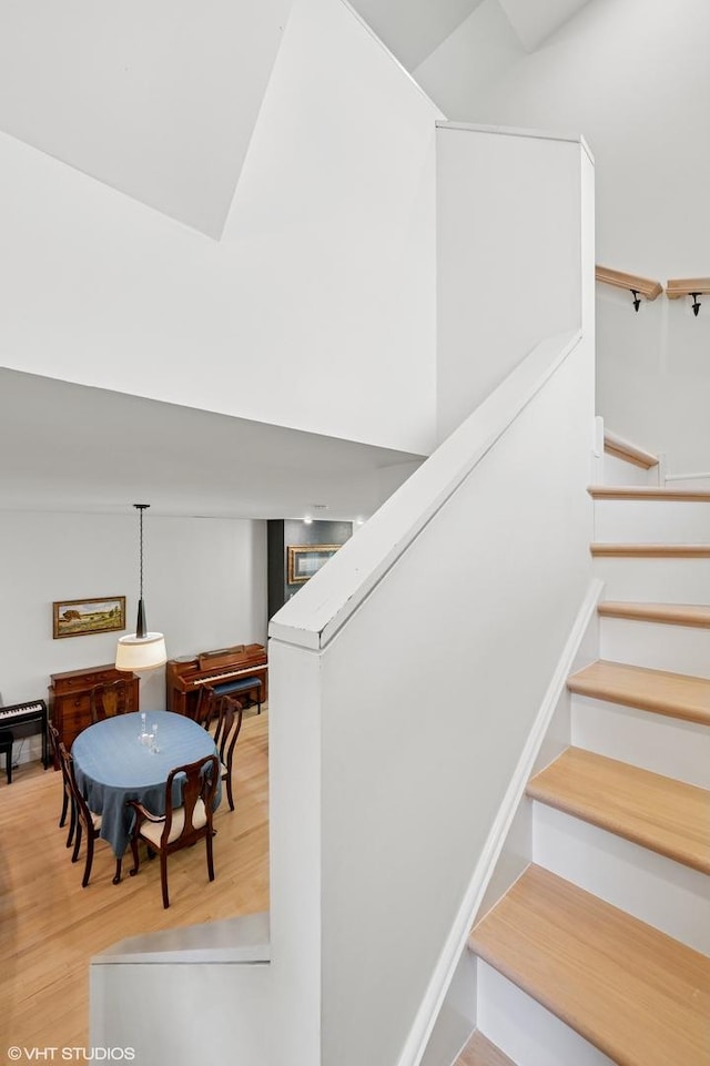 933 N Kingsbury St, Chicago, IL 60610 - photo 11