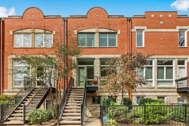 1352 W Wrightwood Ave, Chicago, IL 60614 - photo 1