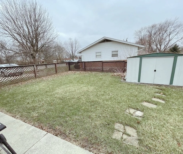 546 Landmeier Rd, Elk Grove Village, IL 60007 - photo 20