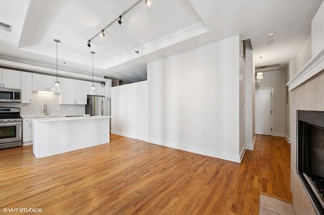 212 W Washington St Unit 1006, Chicago, IL 60606 - photo 4