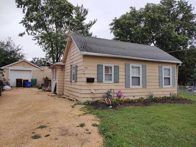 1027 Garfield Ave, Belvidere, IL 61008 - photo 3