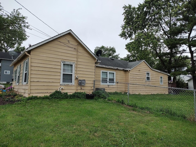 1027 Garfield Ave, Belvidere, IL 61008 - photo 4