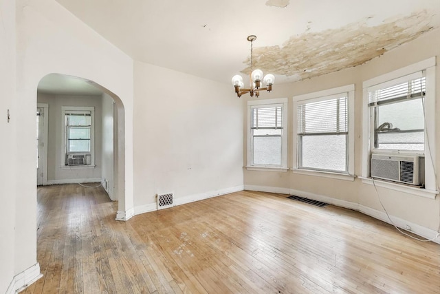 5037 W Sunnyside Ave, Chicago, IL 60630 - photo 5