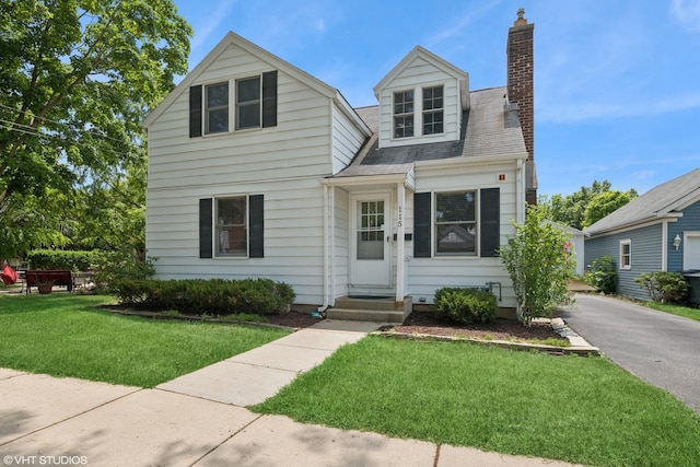 115 E Lincoln Ave, Barrington, IL 60010 - photo 1
