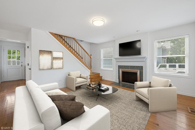 115 E Lincoln Ave, Barrington, IL 60010 - photo 2