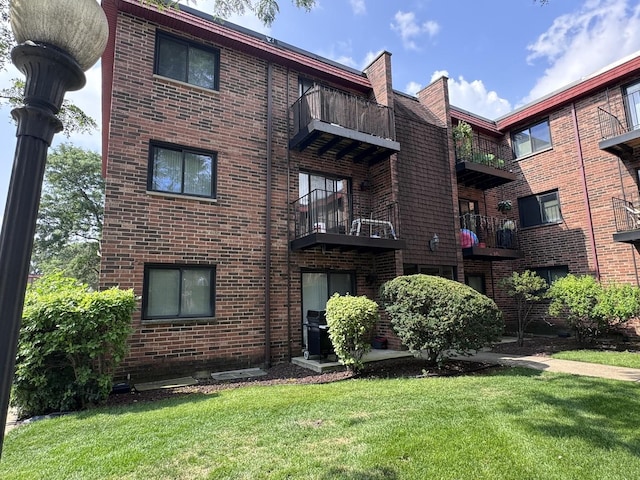 1785 W Algonquin Rd Unit 2A, Mount Prospect, IL 60056 - photo 1